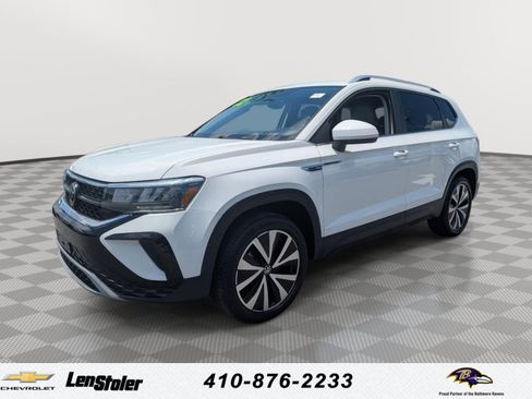 Used 2022 Volkswagen Taos SE AWD/4WD image 1