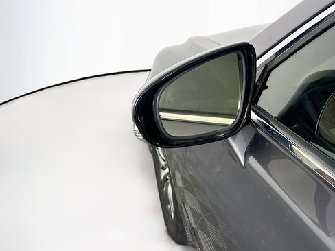 Used 2013 Lexus LS 460 w/ Comfort Pkg RWD image 16