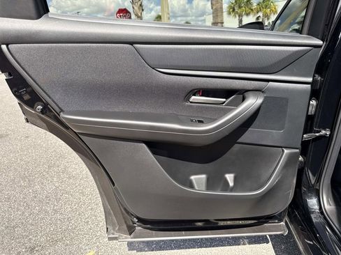 Used 2025 MAZDA CX-90 3.3 Turbo w/ Select Package image 14