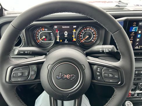 New 2026 Jeep Gladiator Mojave AWD/4WD image 17