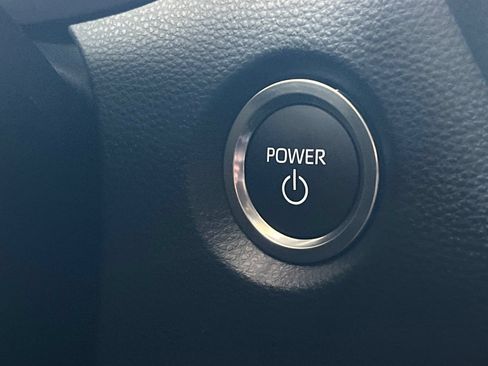 Certified 2026 Toyota Corolla SE w/ SE Premium Package FWD image 18