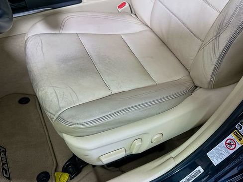 Certified 2017 Toyota Camry XLE FWD image 20