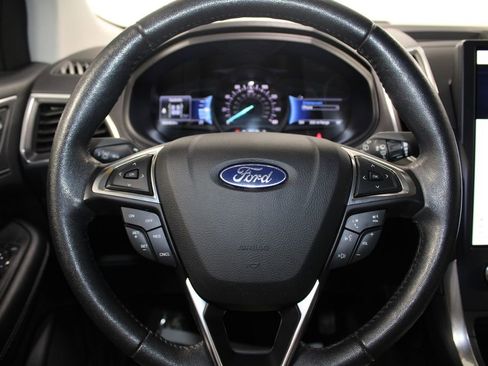 Used 2022 Ford Edge Titanium image 38