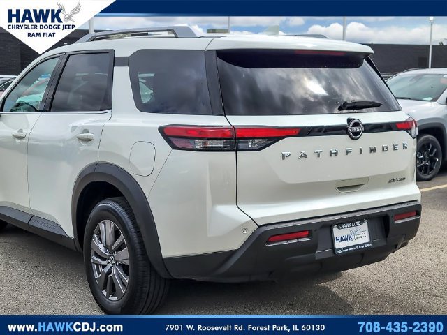Used 2024 Nissan Pathfinder SV AWD/4WD image 6