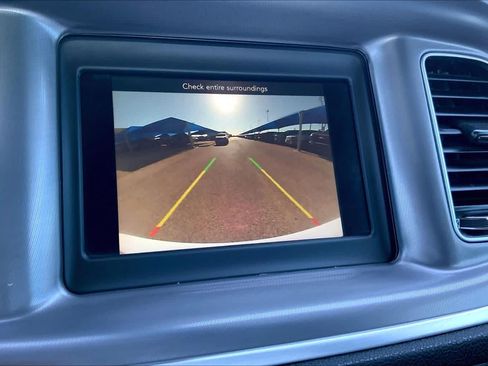Used 2022 Dodge Charger SXT RWD image 27