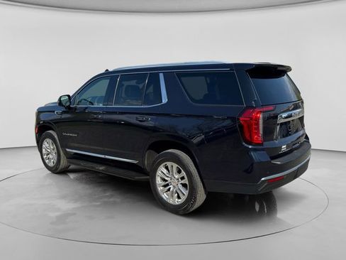 Used 2022 GMC Yukon SLT w/ SLT Premium Package AWD/4WD image 3