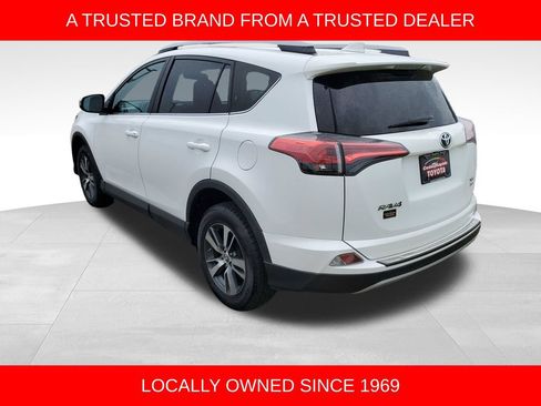 Used 2018 Toyota RAV4 XLE w/ Plus Extra Value Package AWD/4WD image 3