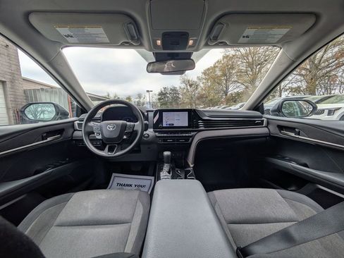 Used 2025 Toyota Camry LE FWD image 26
