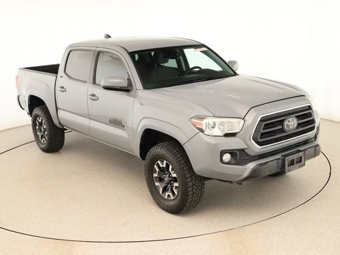Used 2021 Toyota Tacoma SR5 RWD image 36