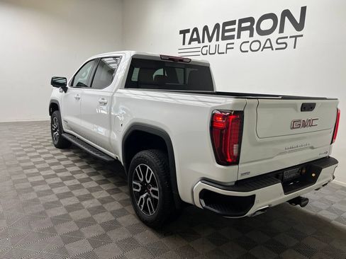 Used 2025 GMC Sierra 1500 AT4 w/ AT4 Premium Package AWD/4WD image 8