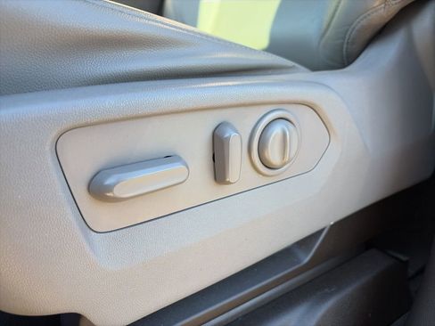 Used 2019 GMC Sierra 1500 SLT image 10