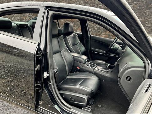 Used 2021 Dodge Charger SXT w/ Leather Interior Group image 7