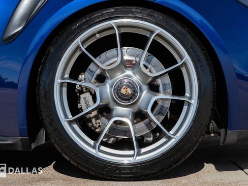 Used 2021 Porsche 911 Turbo image 10
