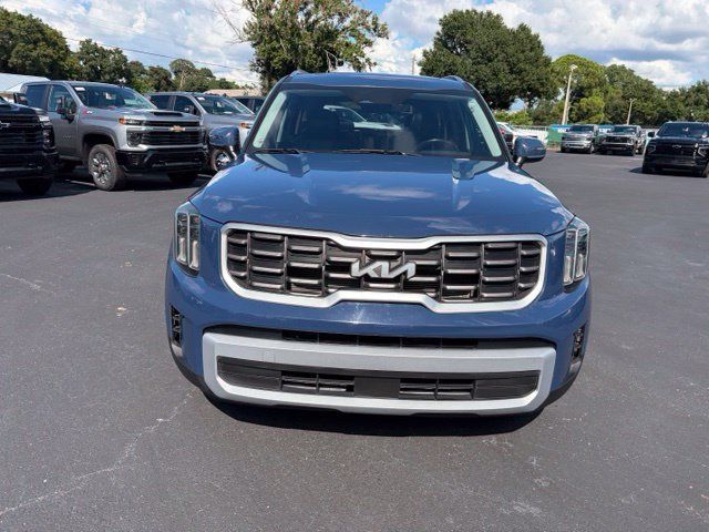 Used 2023 Kia Telluride S w/ S Sunroof Package AWD/4WD image 2