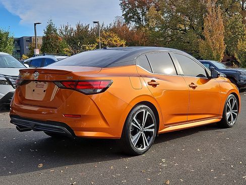 Certified 2022 Nissan Sentra SR w/ Electronics Package image 6
