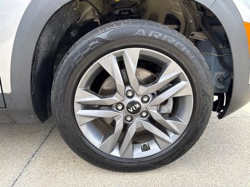 Used 2021 Kia Seltos LX AWD/4WD image 48