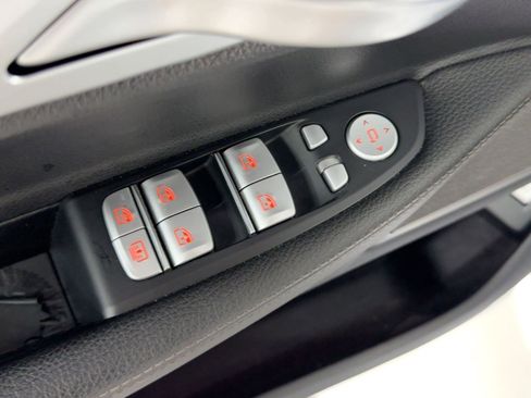 Used 2019 BMW 740i w/ Executive Package image 13