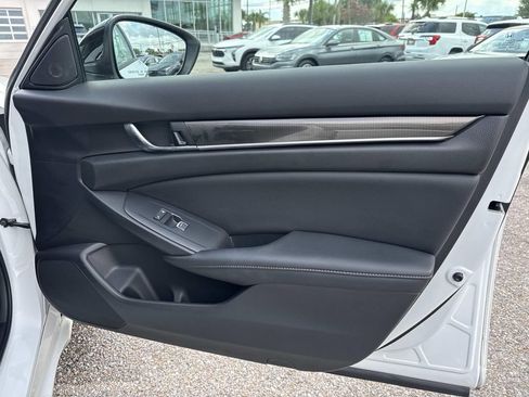Used 2022 Honda Accord Sport image 14