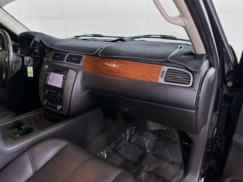 Used 2008 GMC Yukon SLT w/ SLT Preferred Equipment Group image 37