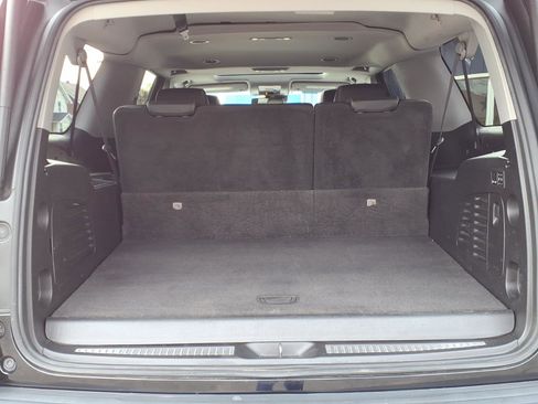 Used 2016 GMC Yukon XL SLT image 4