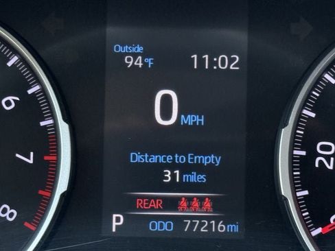 Used 2020 Toyota RAV4 XLE FWD image 16