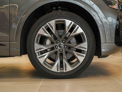 New 2025 Audi Q8 Premium Plus image 12