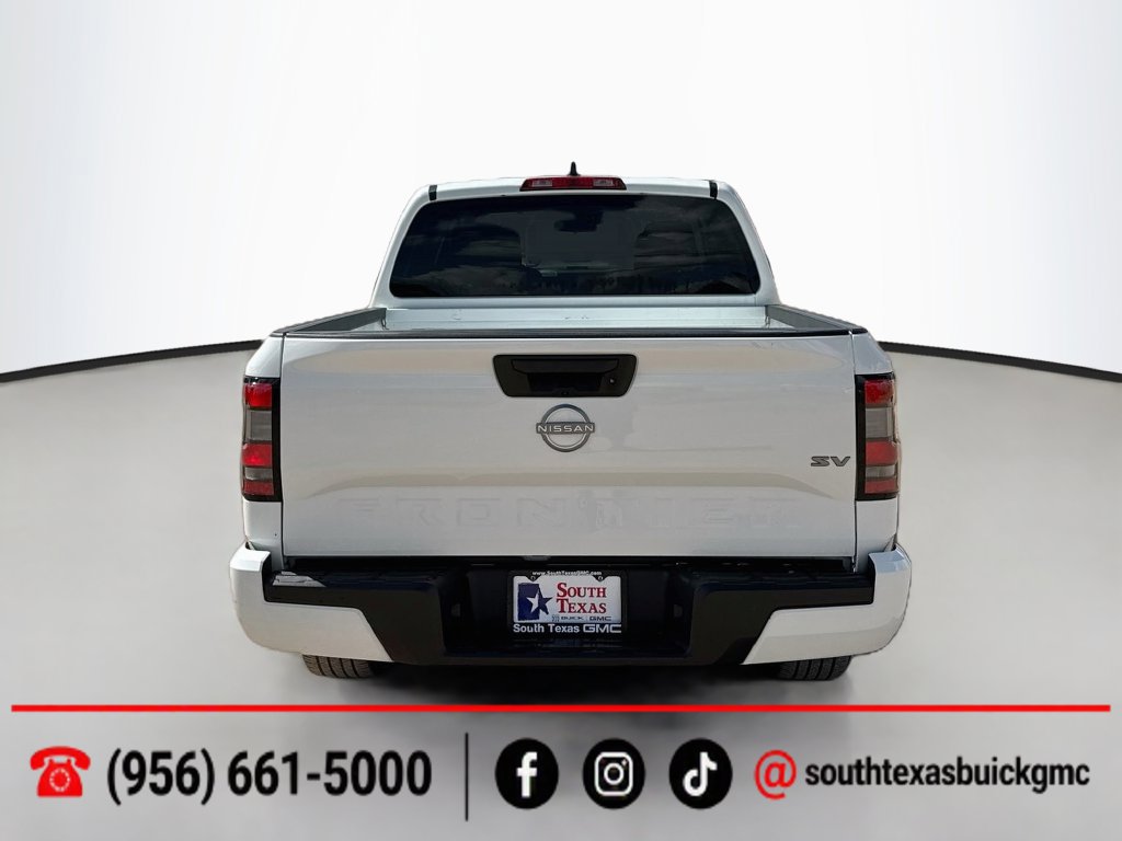 Used 2024 Nissan Frontier SV RWD image 7