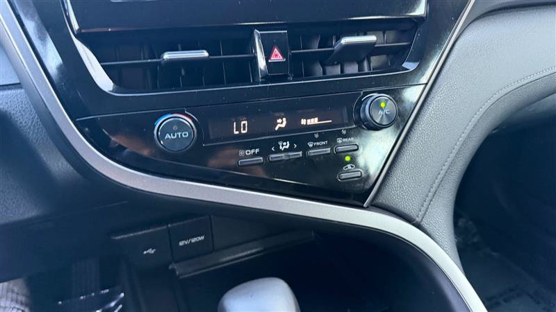Used 2021 Toyota Camry SE FWD image 33