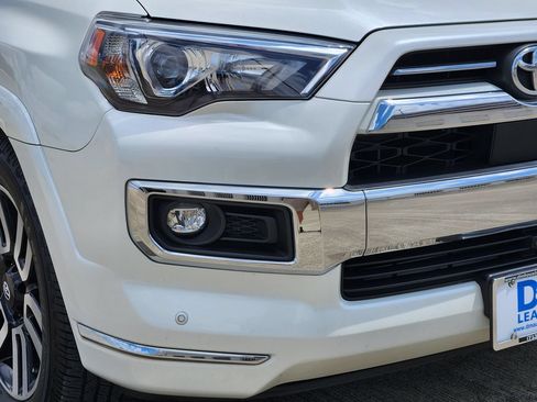 Used 2022 Toyota 4Runner Limited RWD image 9