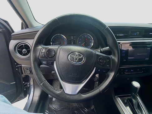 Used 2019 Toyota Corolla SE FWD image 10