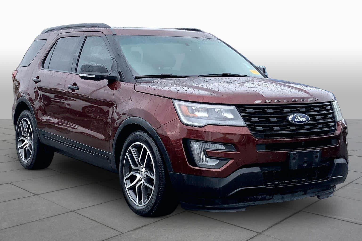 Used 2016 Ford Explorer Sport w/ Equipment Group 401A AWD/4WD image 3