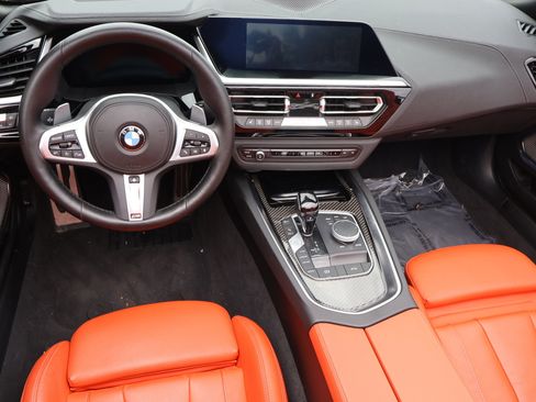 Used 2024 BMW Z4 M40i w/ Premium Package image 17