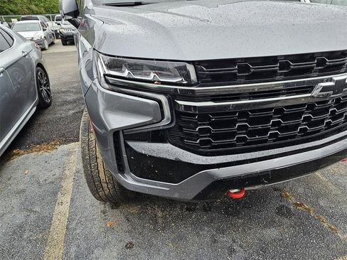 Used 2022 Chevrolet Tahoe Z71 w/ Luxury Package image 4