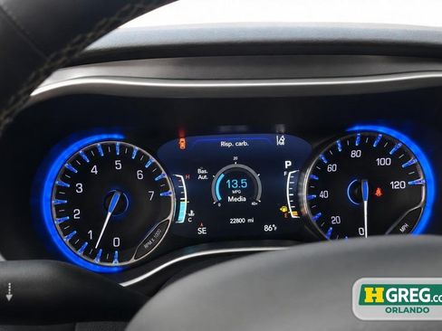 Used 2026 Chrysler Voyager LX FWD image 15