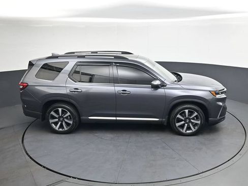 Used 2025 Honda Pilot Touring image 22