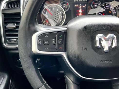 Used 2019 RAM 1500 Big Horn image 22