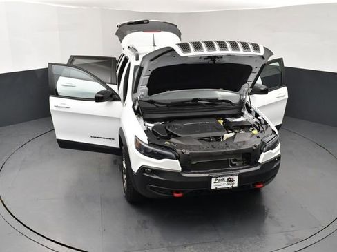 Used 2022 Jeep Cherokee Trailhawk w/ Sound & Nav Group AWD/4WD image 25