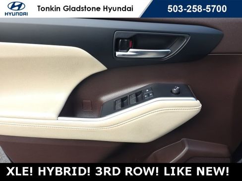 Used 2022 Toyota Highlander XLE image 10