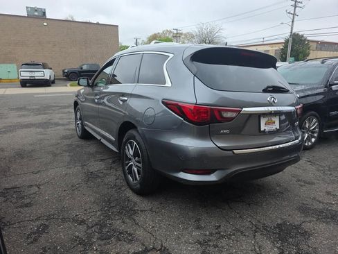 Used 2019 INFINITI QX60 Luxe w/ Essential Package AWD/4WD image 8