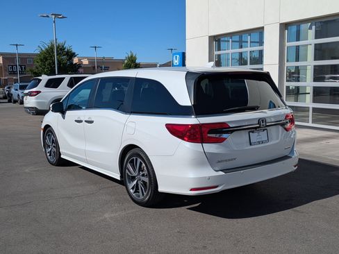 Certified 2023 Honda Odyssey Touring image 8