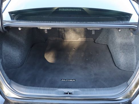 Used 2019 Nissan Altima 2.5 SV FWD image 14