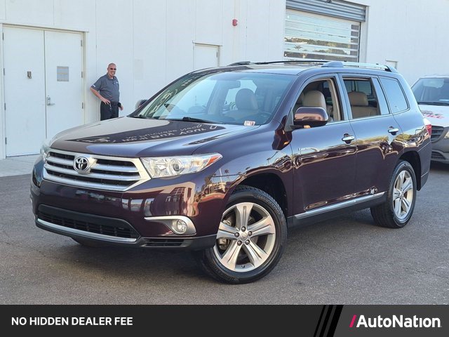 Used 2012 Toyota Highlander Limited w/ Tow Pkg FWD image 1