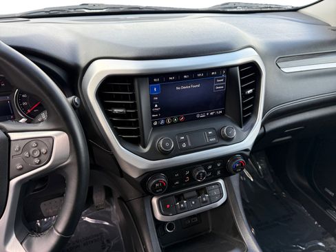 Used 2023 GMC Acadia SLT image 12