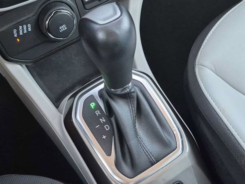Used 2020 Jeep Renegade Limited w/ UConnect 8.4 Nav Group AWD/4WD image 33