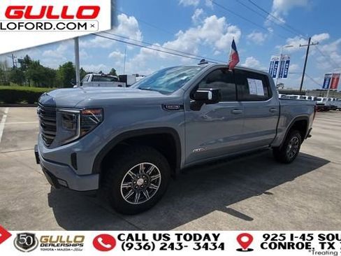 Used 2024 GMC Sierra 1500 AT4 w/ Technology Package AWD/4WD image 4