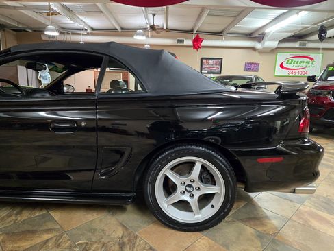 Used 1998 Ford Mustang Cobra image 4