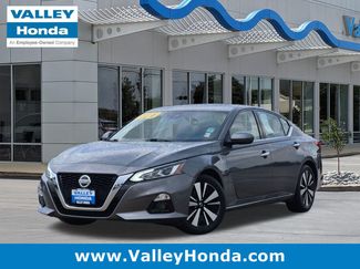 Used 2020 Nissan Altima 2.5 SL FWD video 1