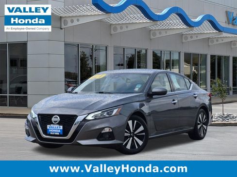 Used 2020 Nissan Altima 2.5 SL FWD image 1