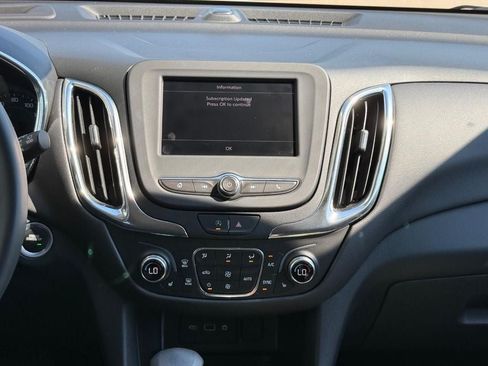 Used 2023 Chevrolet Equinox LT FWD image 12