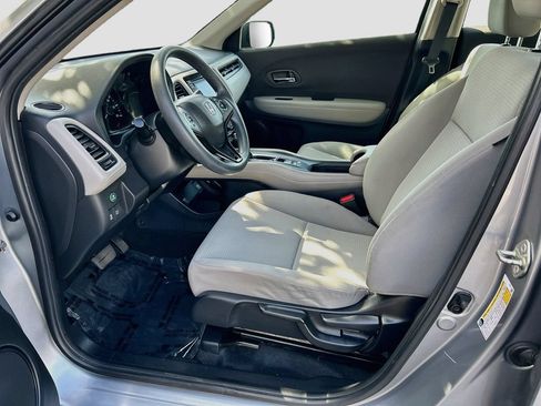 Used 2019 Honda HR-V LX image 19